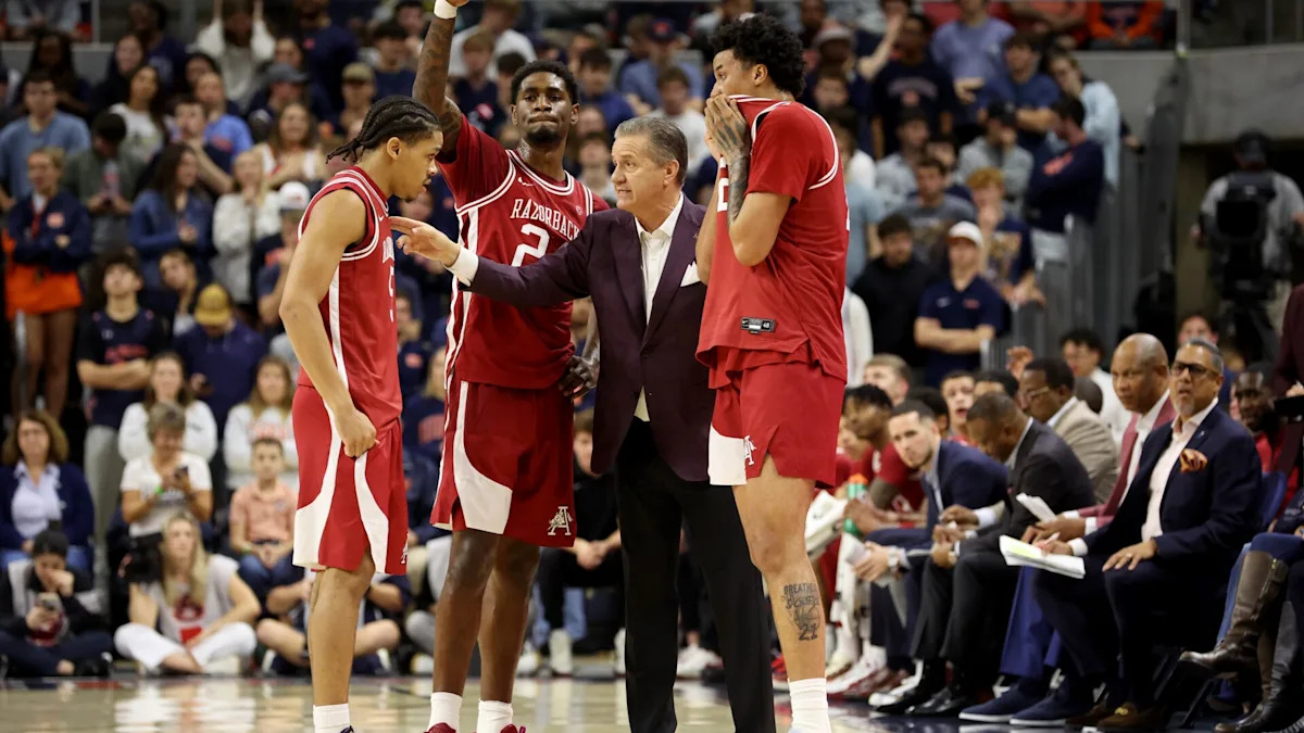 Arkansas Razorbacks Favored Against Struggling Texas Tech